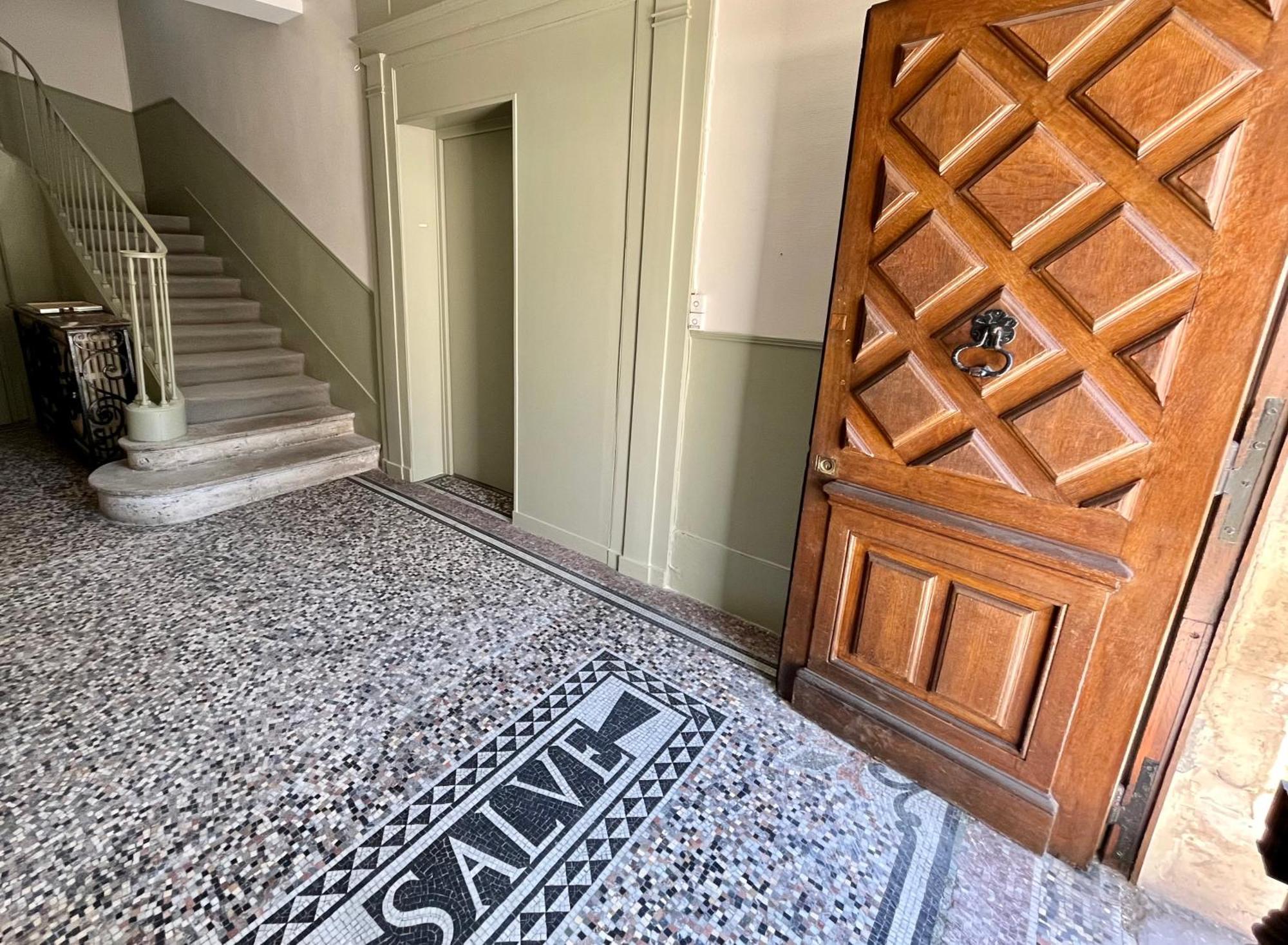 Le Flaubert, Appartement Et Parking En Centre Ville Rouen Eksteriør billede